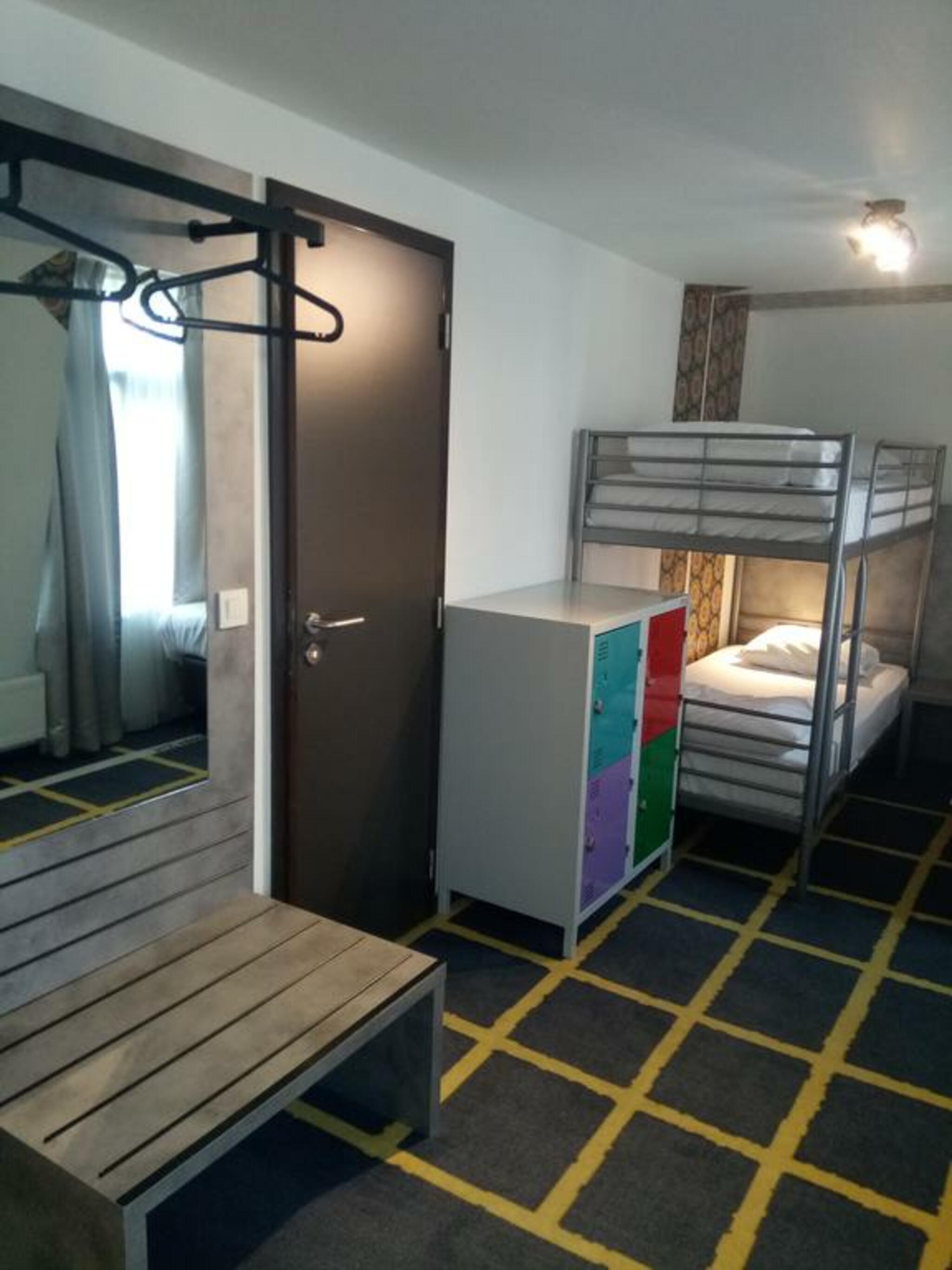 Nekotel Concept Art Hotel Saint-Gilles Exterior photo