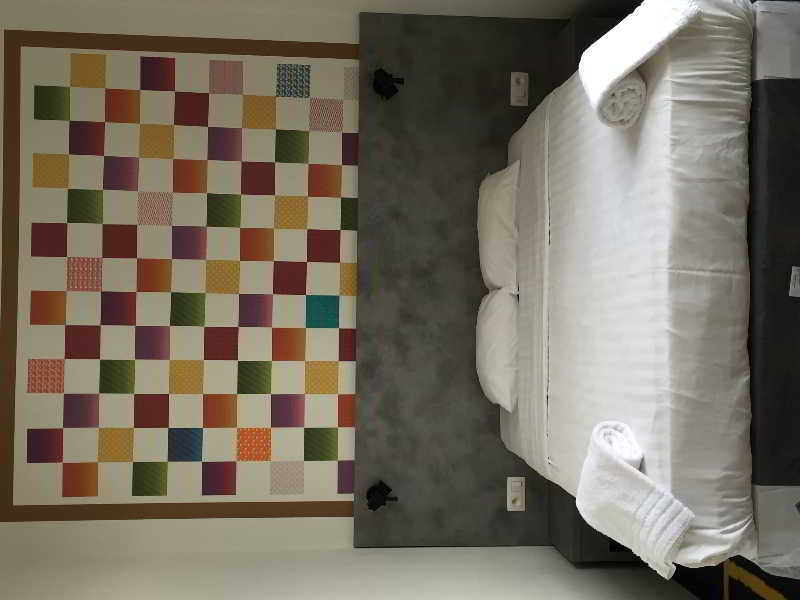 Nekotel Concept Art Hotel Saint-Gilles Exterior photo